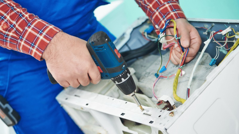 Şehzadeler Fondital Fondital çamaşır makinesi kart tamiri – Su almama arızası orijinal parça ile giderildi. - Teknik servis örneği